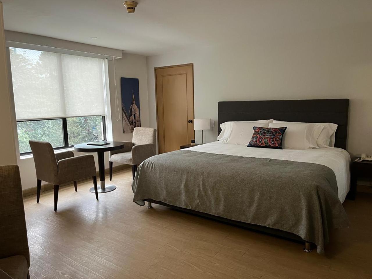 Hotel Parque 97 Suites Богота Екстериор снимка